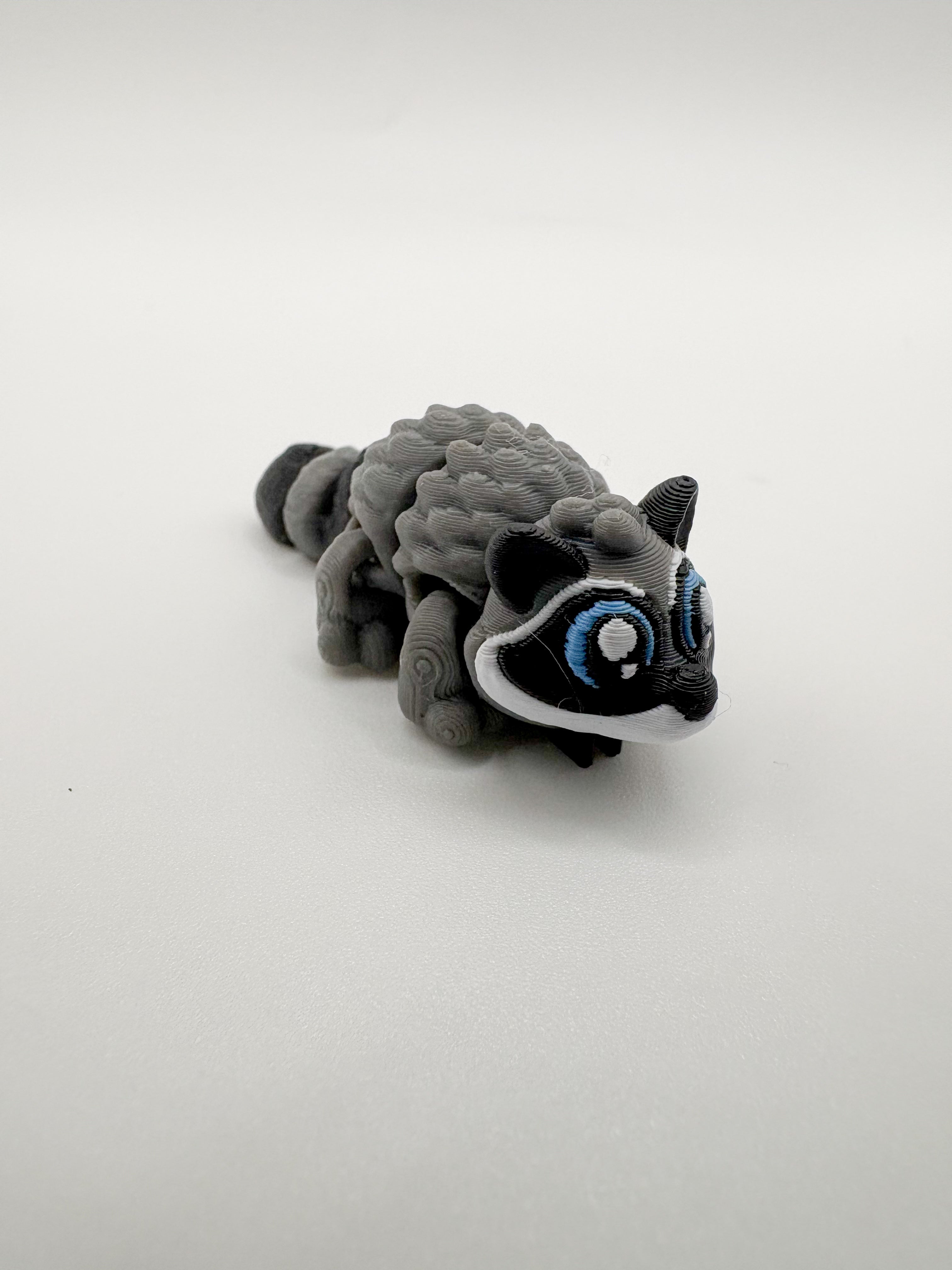 Rocco the Raccoon Articulated Bookmark Topper